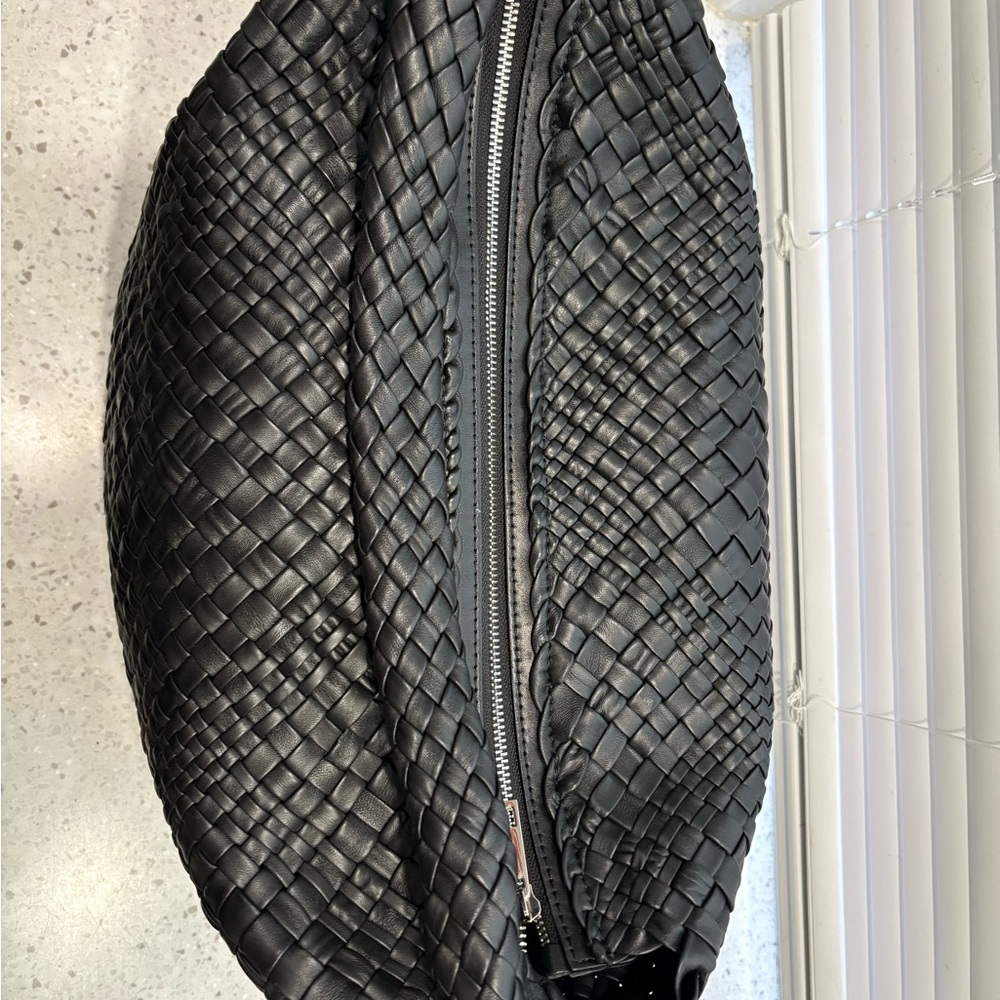 XL Botegga style Woven Leather Hobo Falor Bag - Black/ silver NWOT - Picture 11 of 14